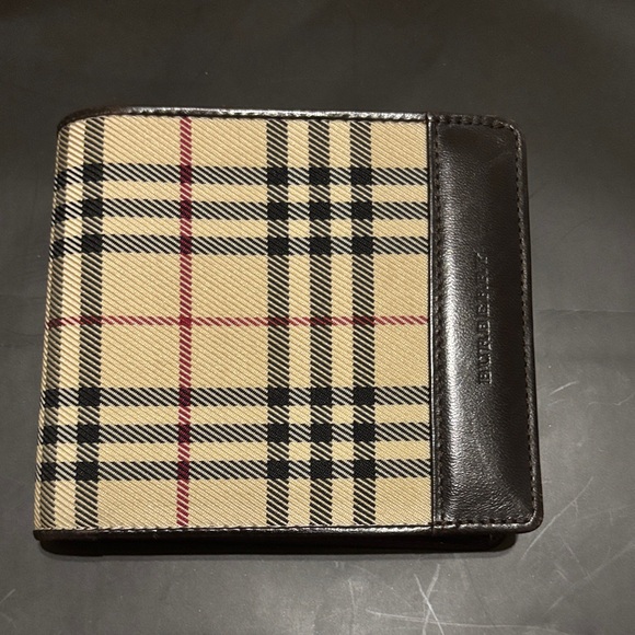 Burberry Other - Burberry Beige and Black Checkered Card Holder